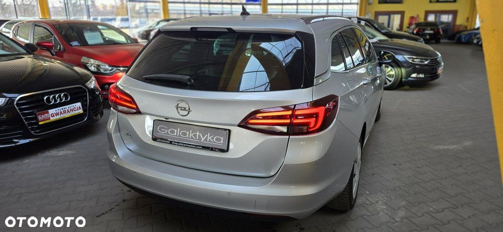 Opel Astra - 9