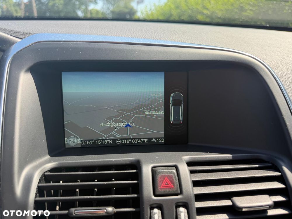 Volvo XC 60 D4 Geartronic Inscription - 11
