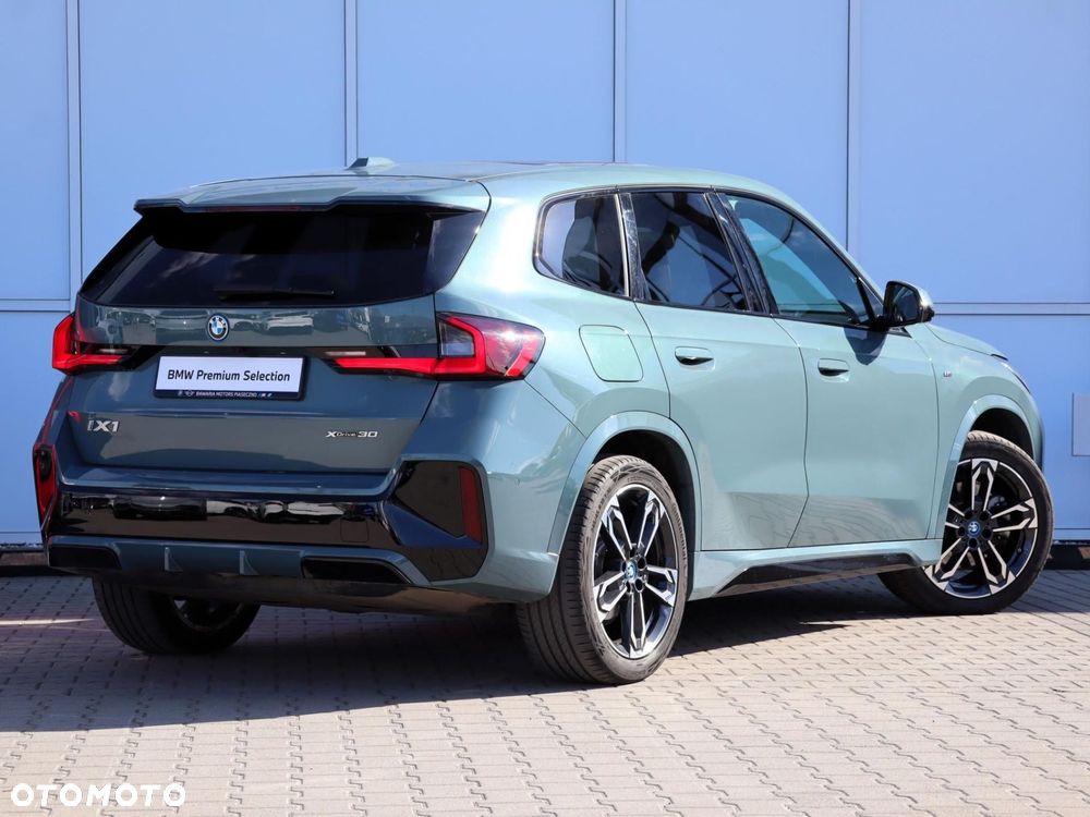 BMW iX1 xDrive30 66.5kWh M Sport - 2