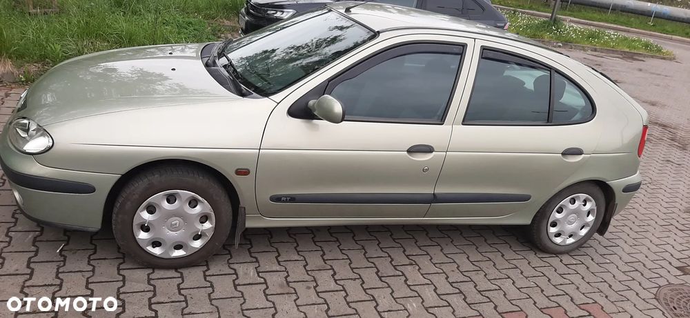 Renault Megane 1.4 RL Eco - 24