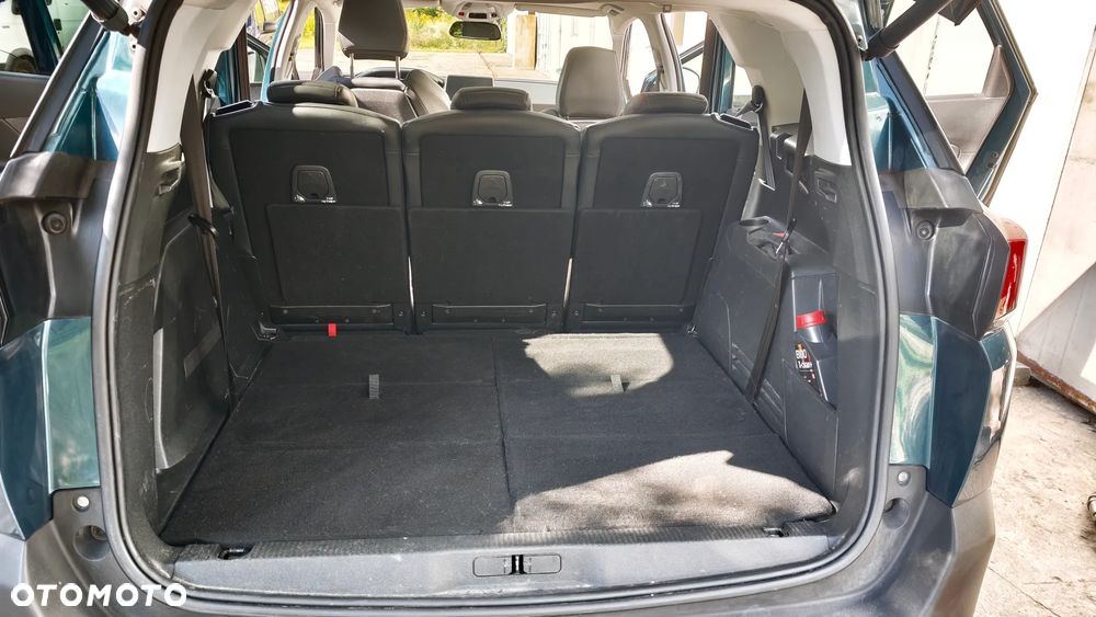 Peugeot 5008 1.2 PureTech Allure S&S EAT8 - 21
