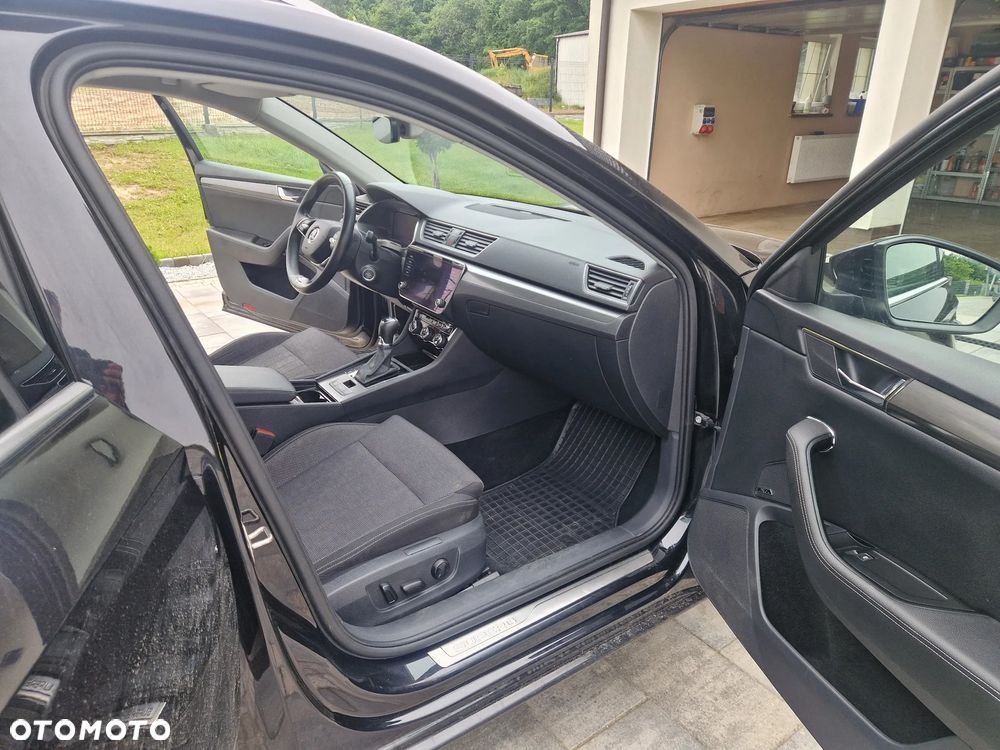 Skoda Superb 2.0 TDI SCR Style DSG - 27