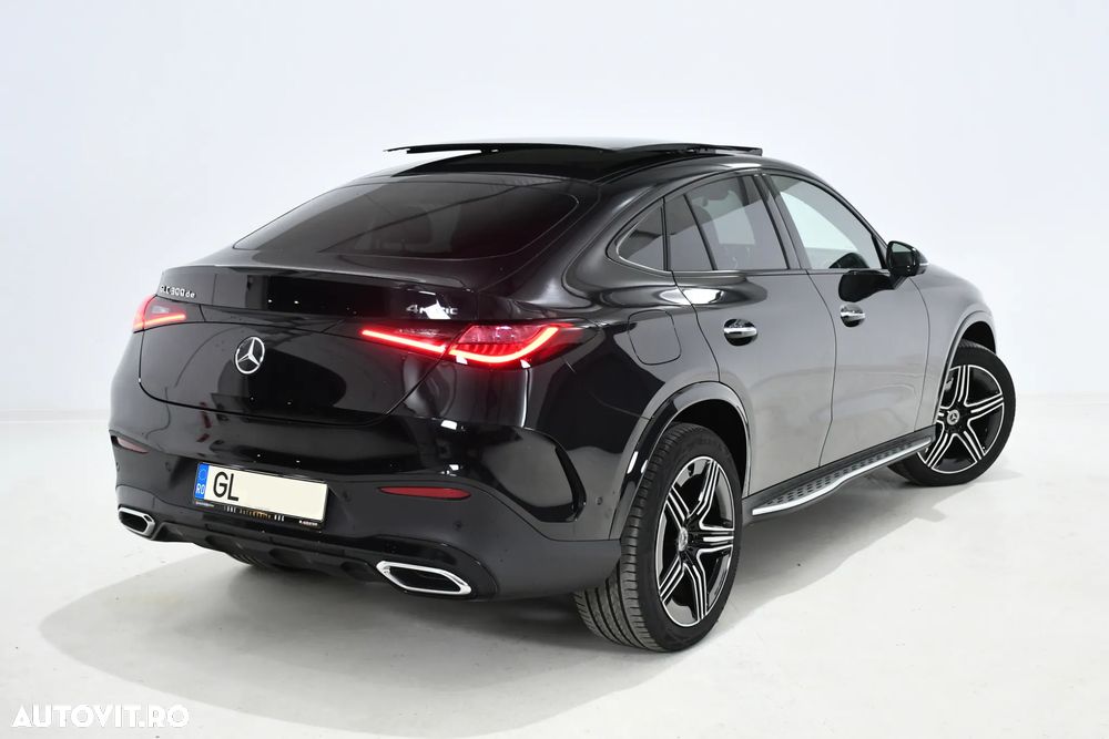 Mercedes-Benz GLC Coupe 300 de 4MATIC PHEV - 10