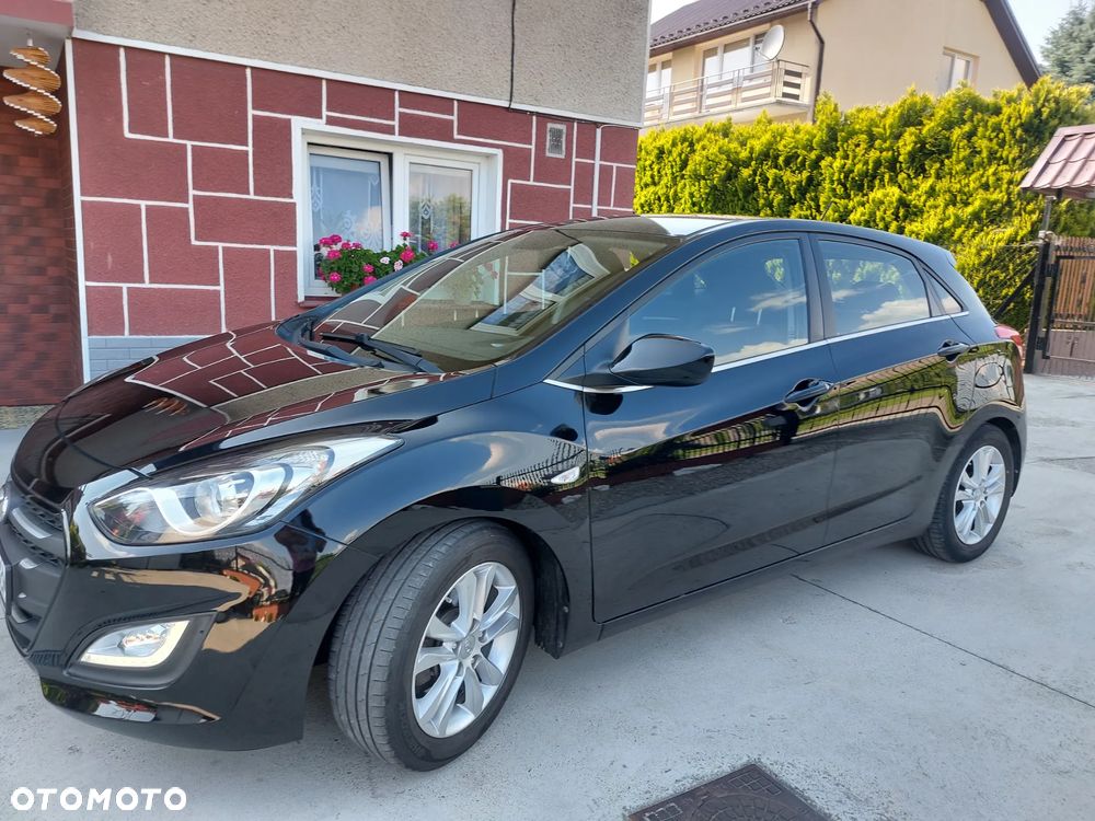 Hyundai i30 blue 1.6 GDI YES Gold - 3