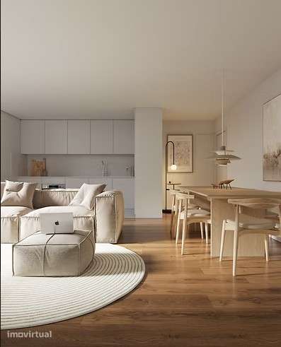 Vende-se apartamento T1 com varanda ao Covelo - Grande imagem: 2/11