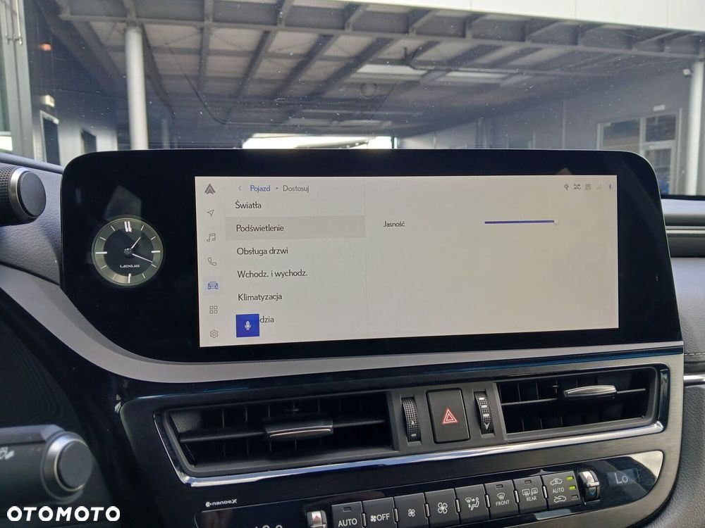 Lexus ES - 22