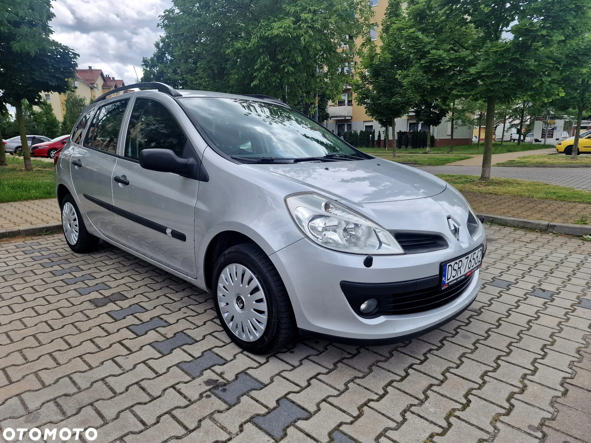 Renault Clio 1.2 16V 75 Grandtour Dynamique - 10