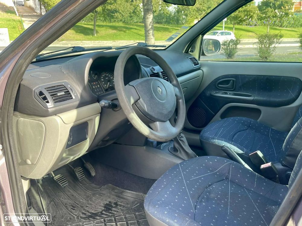 Renault Clio 1.5 dCi Authentique - 13
