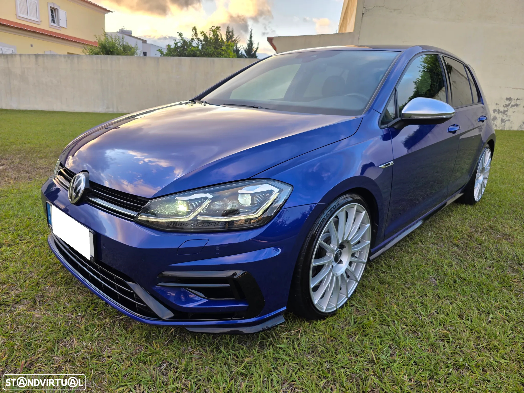 VW Golf 2.0 TSI R DSG - 31