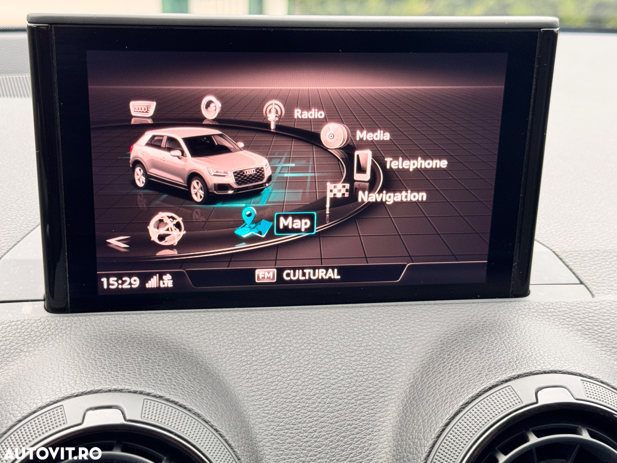 Audi Q2 2.0 TDI quattro S tronic design - 29