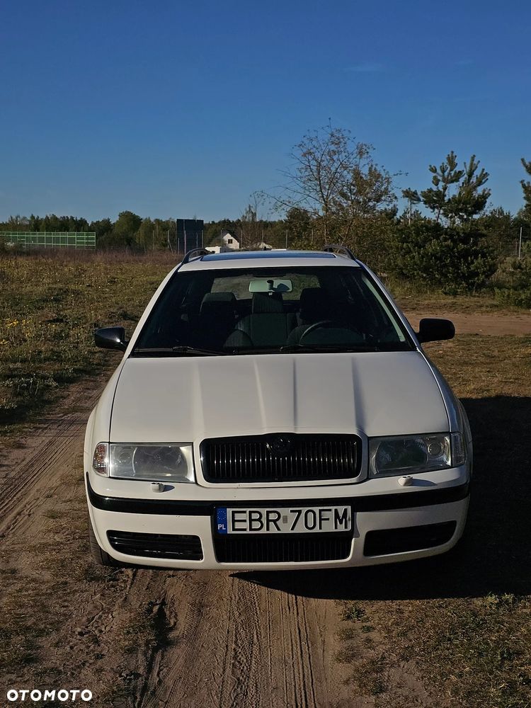 Skoda Octavia 2002 photo 3