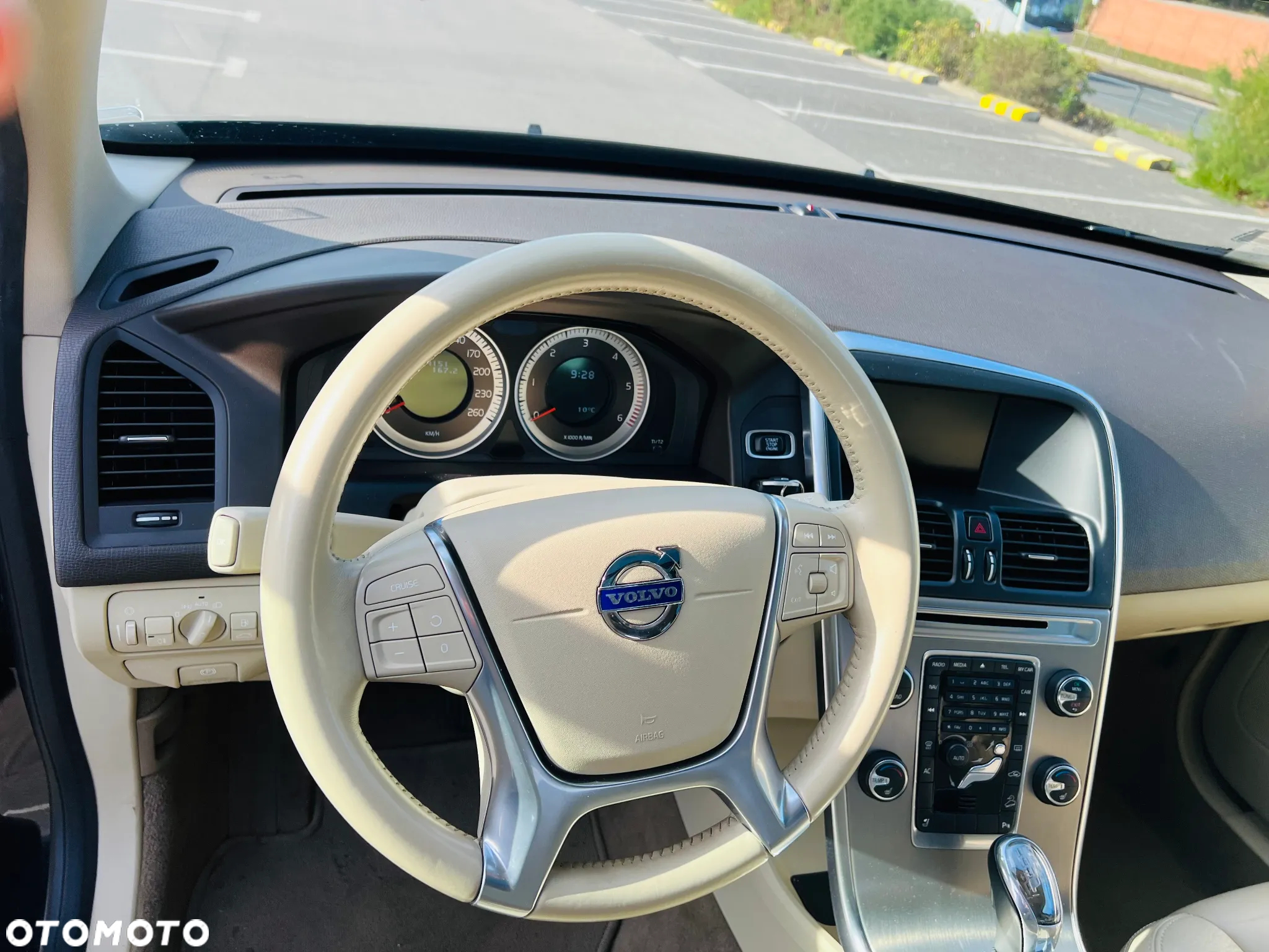 Volvo XC 60 2.4D AWD Momentum - 21