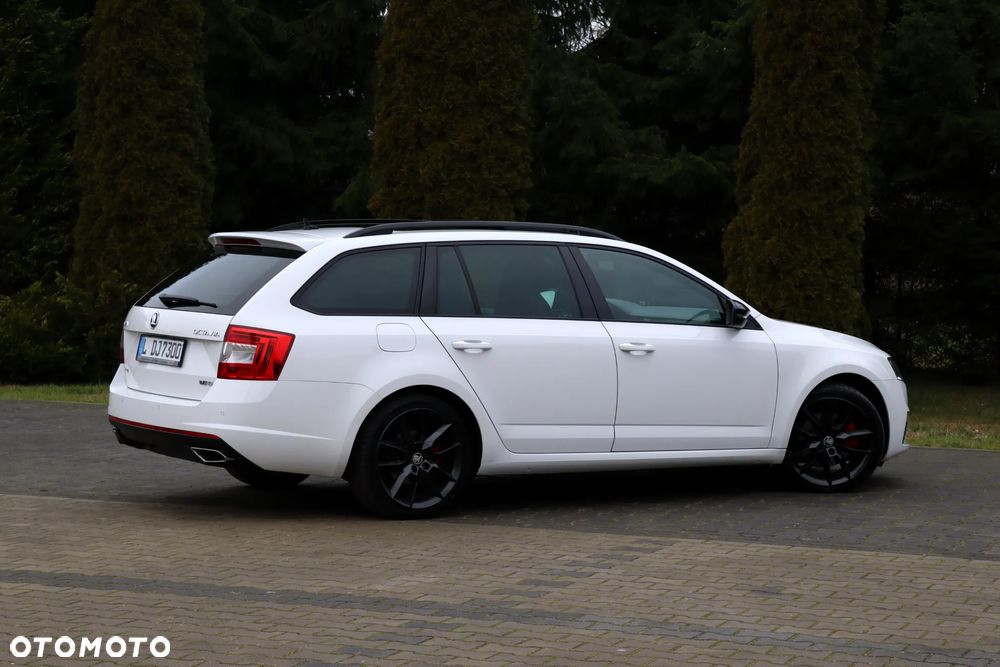 Skoda Octavia 2.0 TDI 4x4 DSG RS - 17