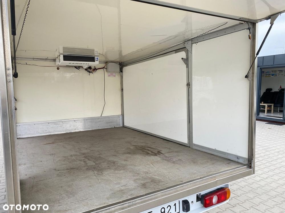 Volkswagen TRANSPORTER - 11