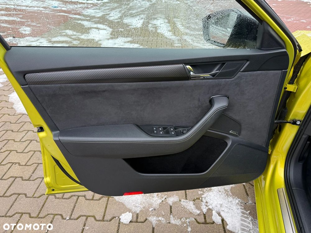 Skoda Superb 1.4 TSI Plug-In Hybrid Sportline DSG - 10