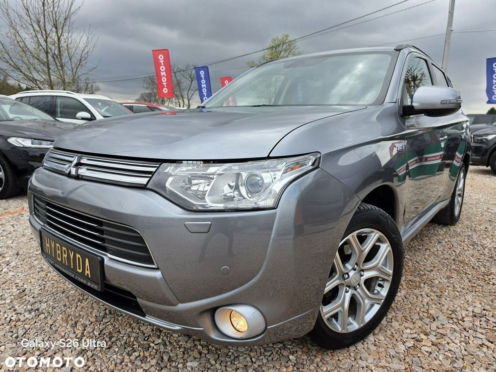 Mitsubishi Outlander - 12