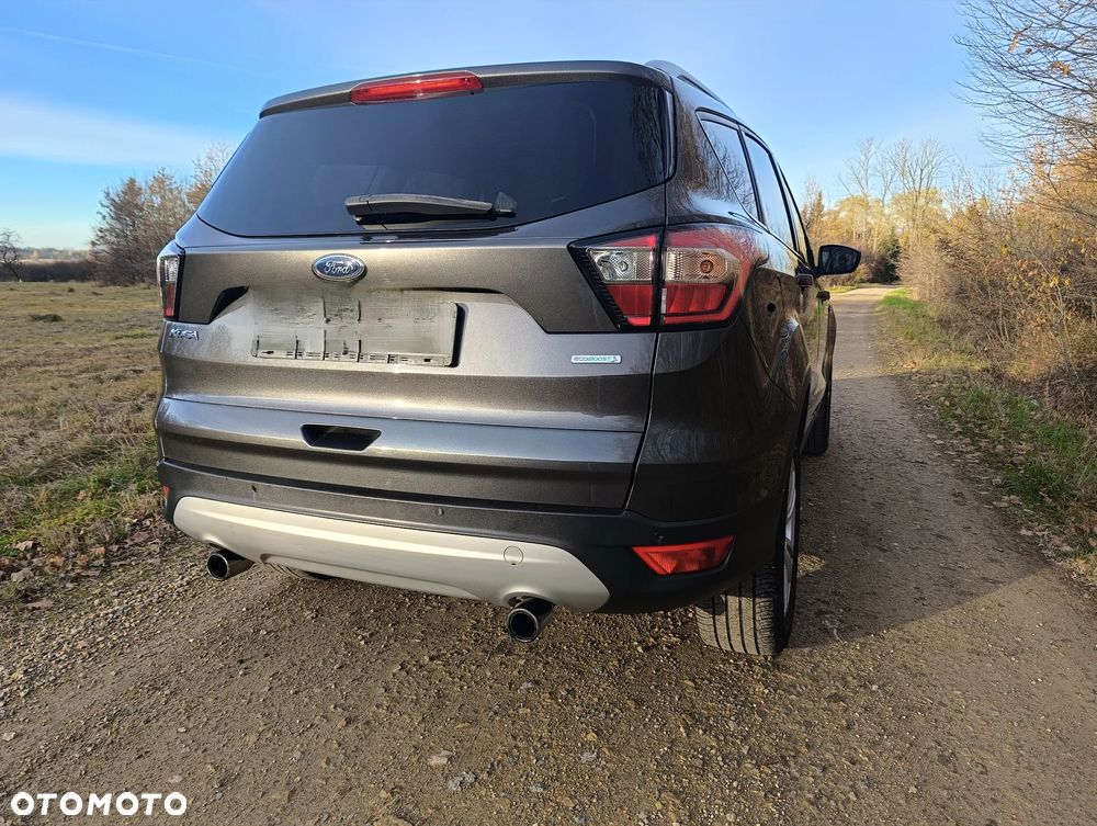 Ford Kuga 1.5 EcoBoost TITANIUM - 11
