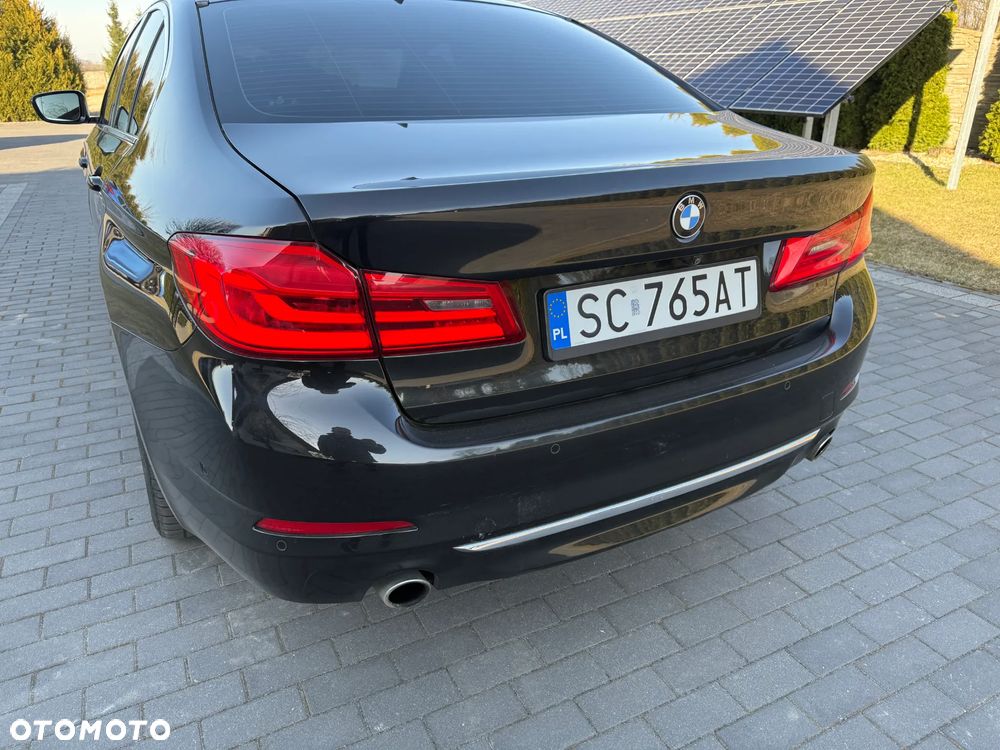 BMW Seria 5 530d xDrive Sport-Aut Luxury Line - 12