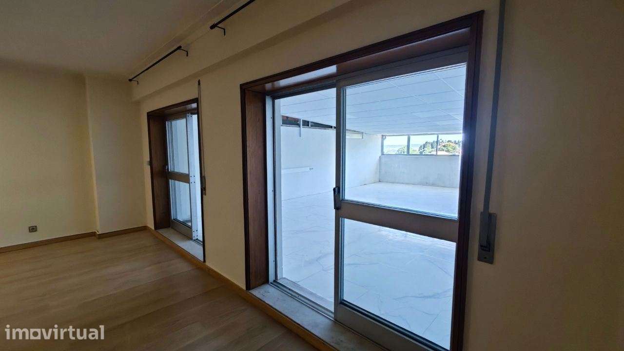 Escritório 42m2 + terraço 48m2 / Av. República/ próximo a Rotunda d... - Grande imagem: 4/10