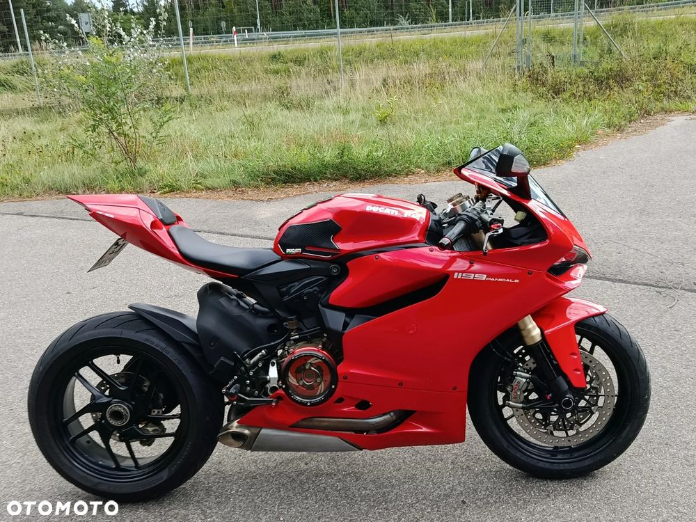 Ducati 1199 Panigale - 1