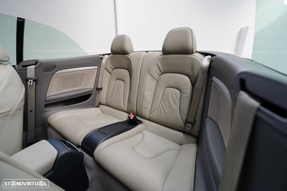 Audi A5 Cabrio 2.0 TDi - 17