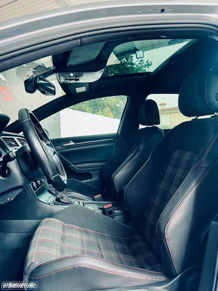 VW Golf GTI Performance BlueMotion DSG - 13