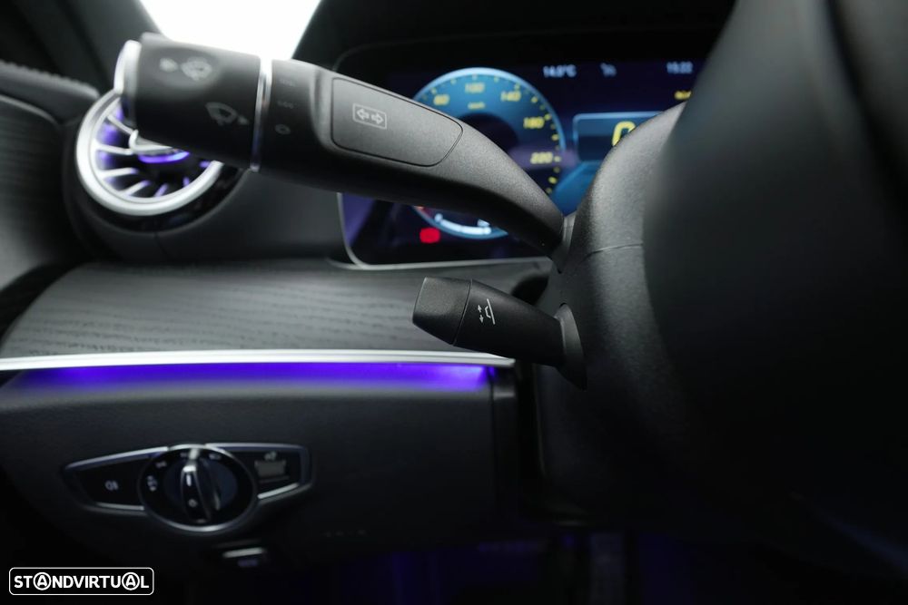 Mercedes-Benz CLS 300 d 4Matic AMG Line - 25