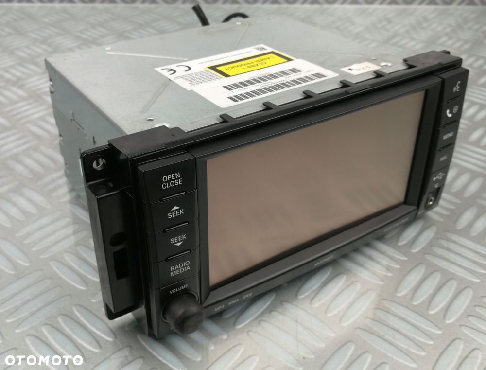 P05064742AD radio fabryczne nawigacja CHRYSLER VOYAGER JEEP DODGE EUROPA - 1