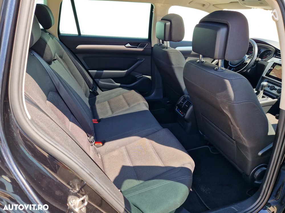 Volkswagen Passat 2.0 TDI DSG Highline - 9