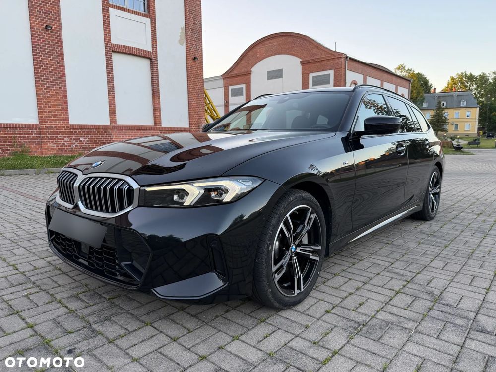 BMW Seria 3 330i xDrive M Sport - 14