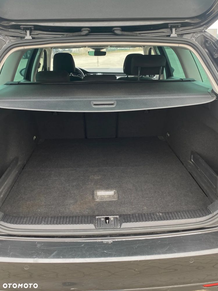 Volkswagen Passat - 6