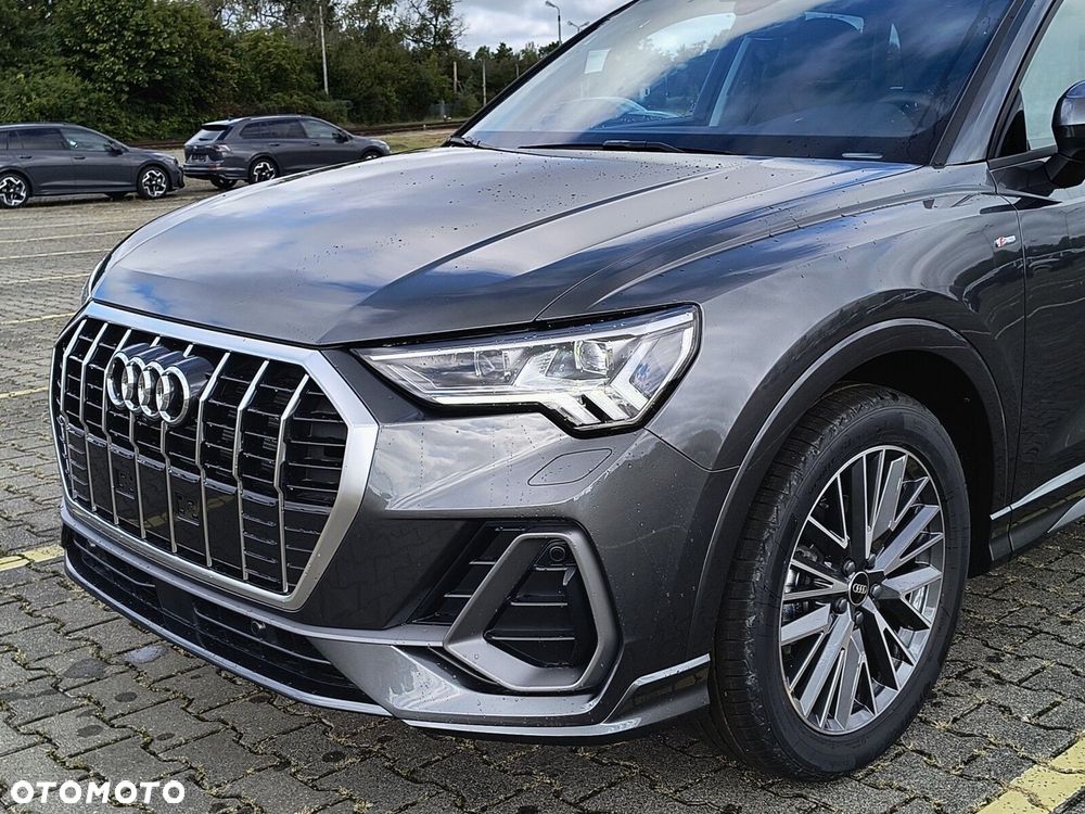 Audi Q3 Sportback - 16