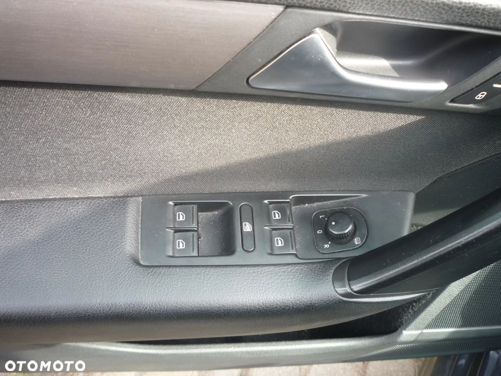 Volkswagen Passat 2.0 Blue TDI DSG SCR Comfortline - 12