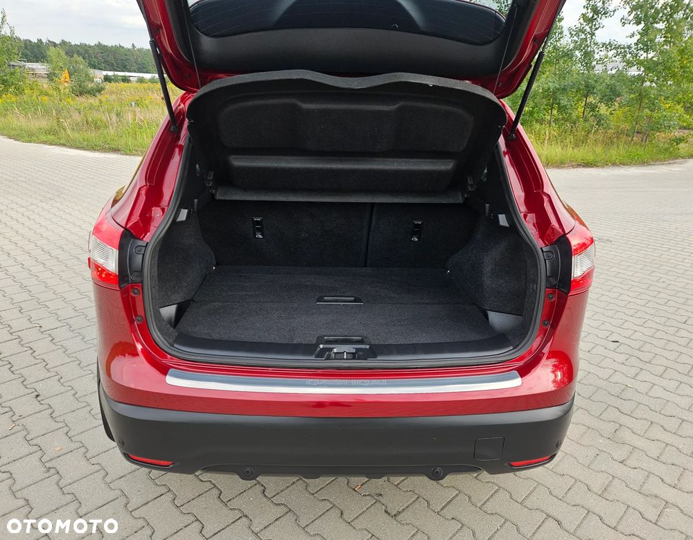Nissan Qashqai 1.2 DIG-T Xtronic TEKNA - 23