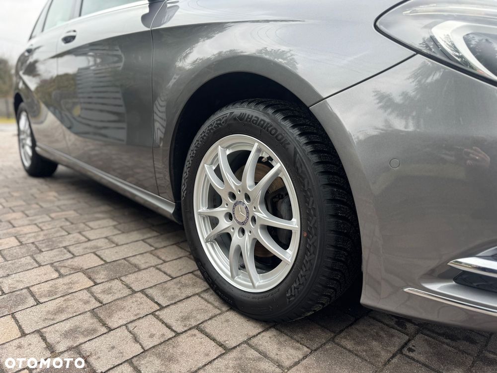 Mercedes-Benz Klasa B 180 BlueEFFICIENCY Edition Style - 12