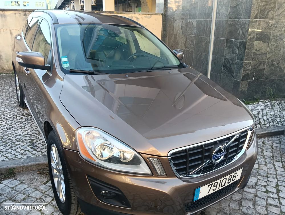 Volvo XC 60 D5 Momentum - 4