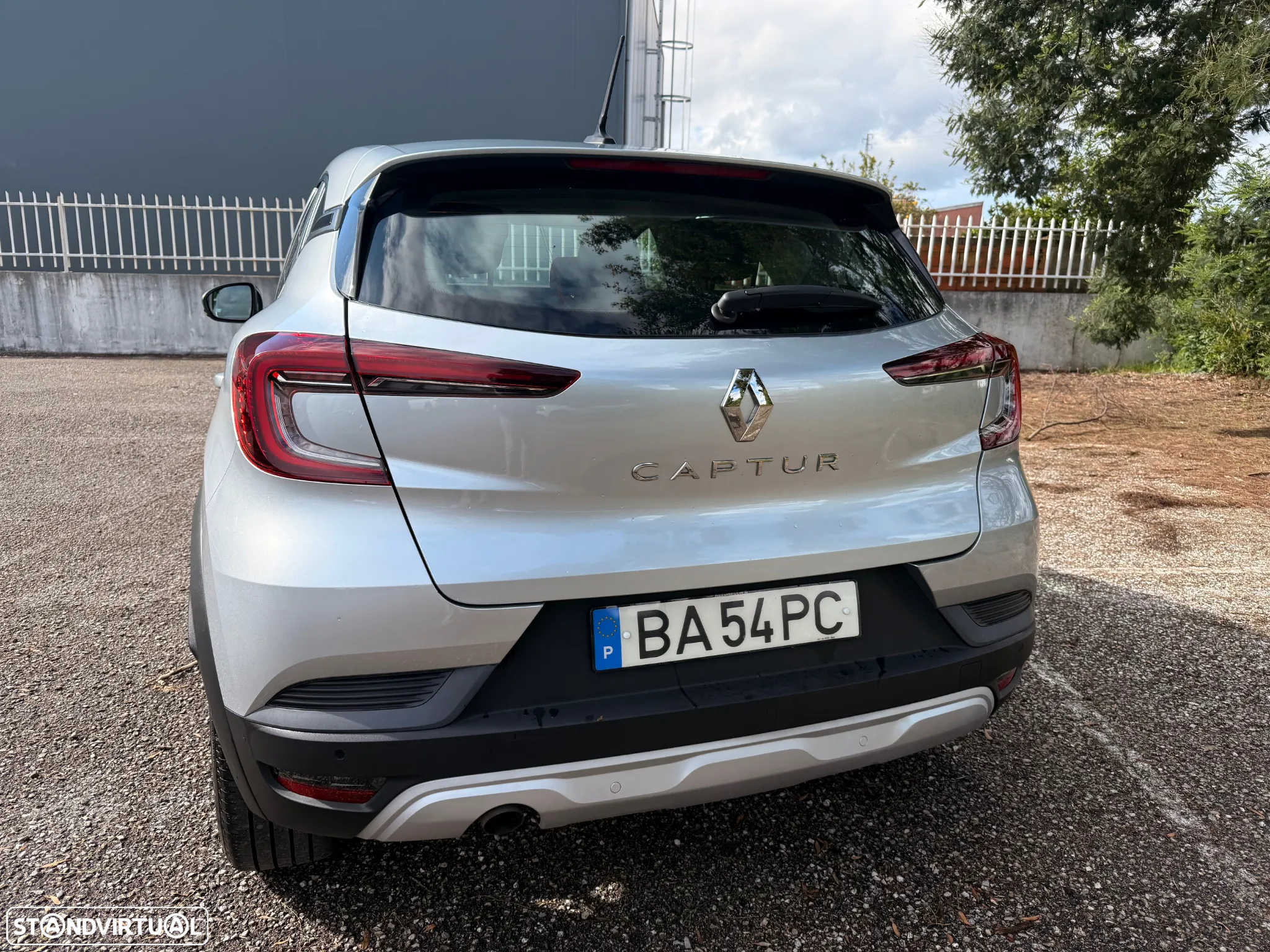 Renault Captur BLUE dCi 115 EDC INTENS - 3