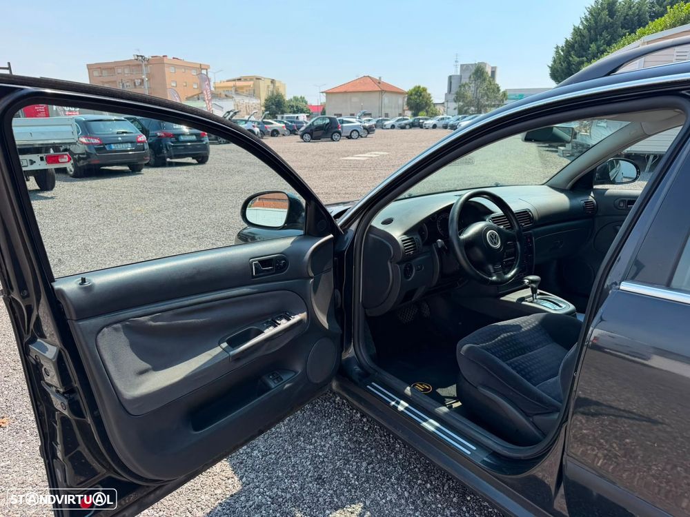 VW Passat 1.9 TDi Confortline Tip - 14