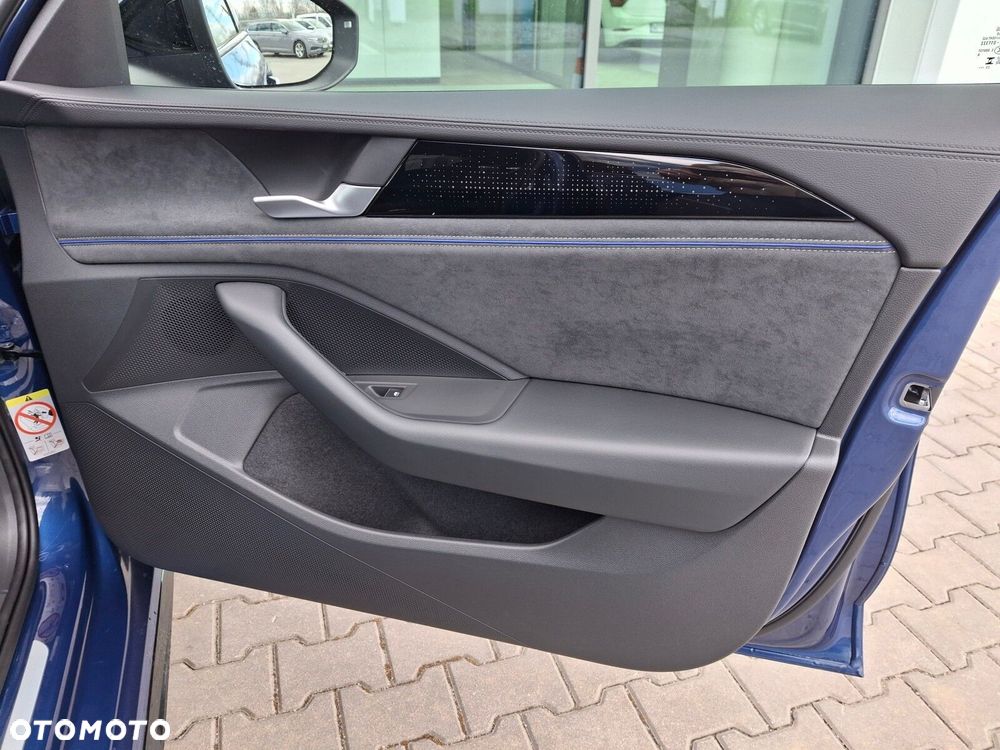 Volkswagen Passat - 22