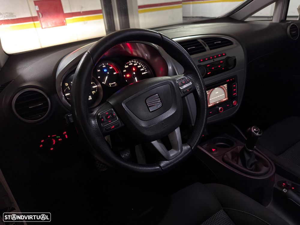 SEAT Leon 1.9 TDi Sport Up - 30