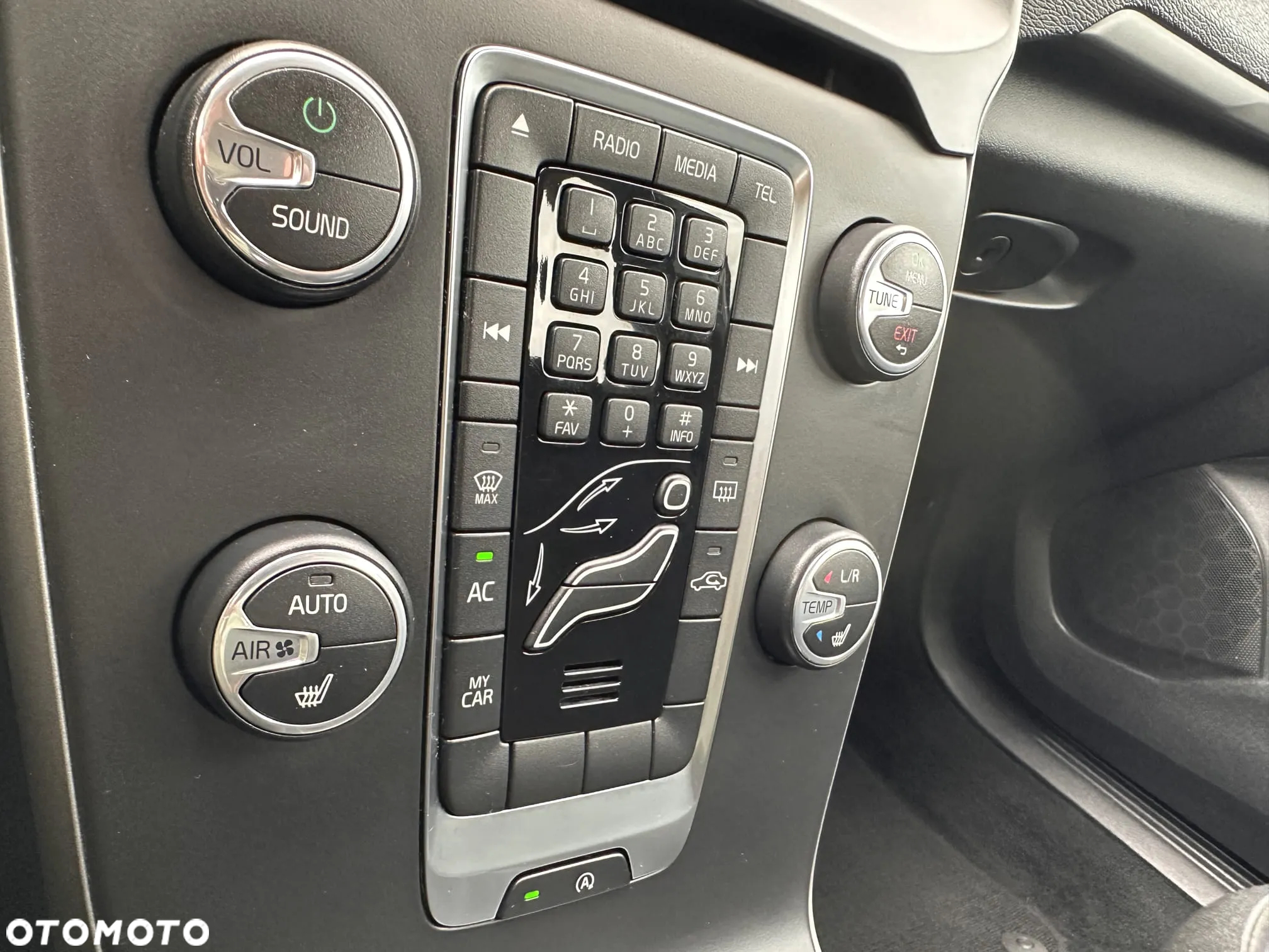 Volvo V40 D2 Drive-E Base - 26
