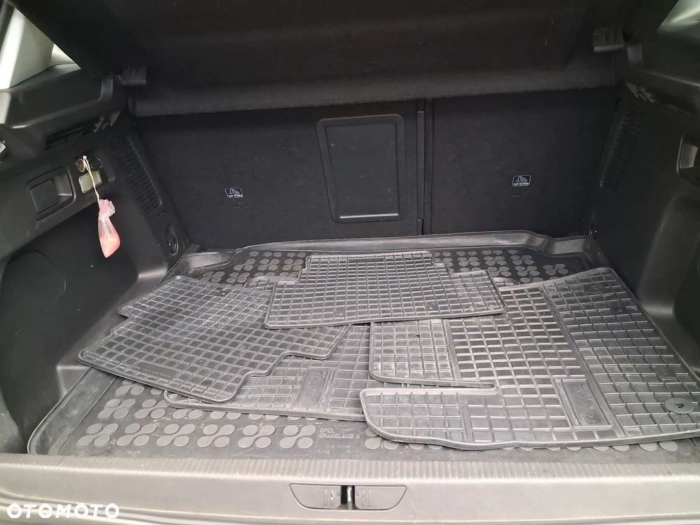 Opel Grandland X 1.2 T GPF Design&Tech S&S - 12