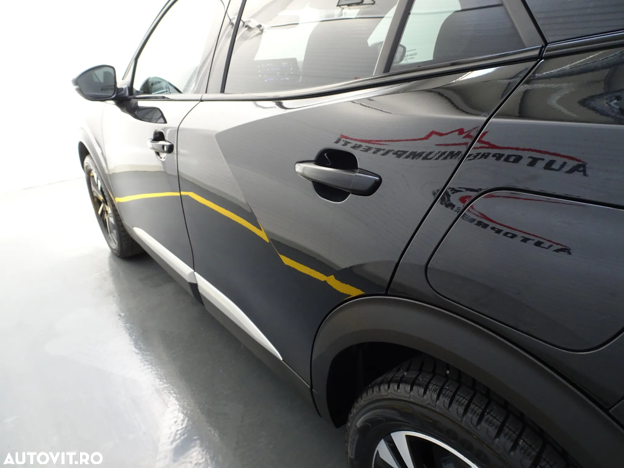Peugeot 2008 1.2 PureTech Turbo S&S GT-Line - 22