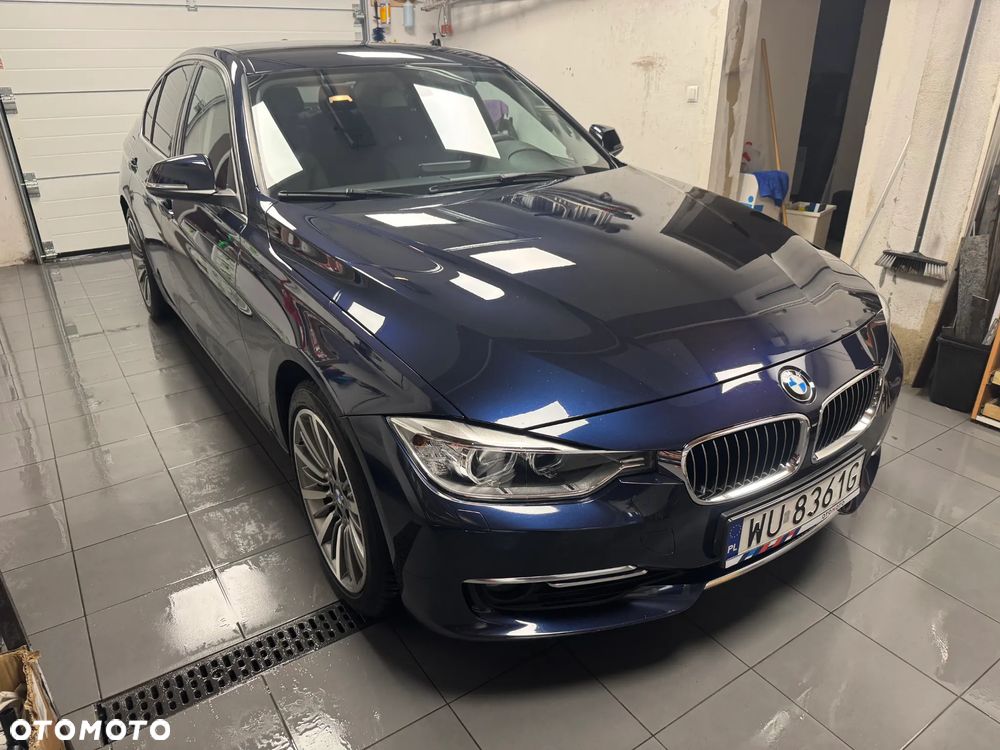 BMW Seria 3 325d Luxury Line - 7