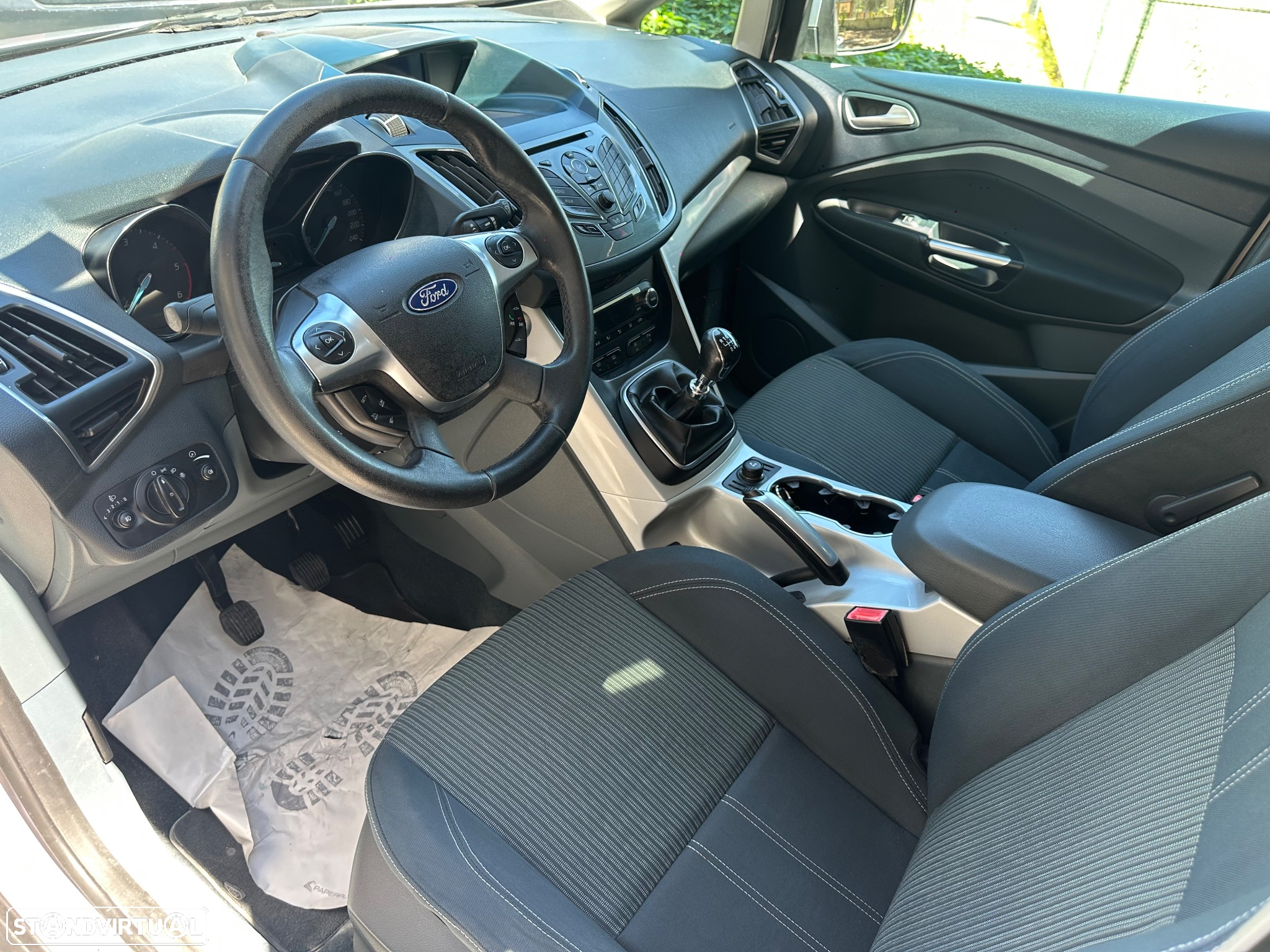 Ford Grand C-Max 1.6 TDCi Titanium - 16