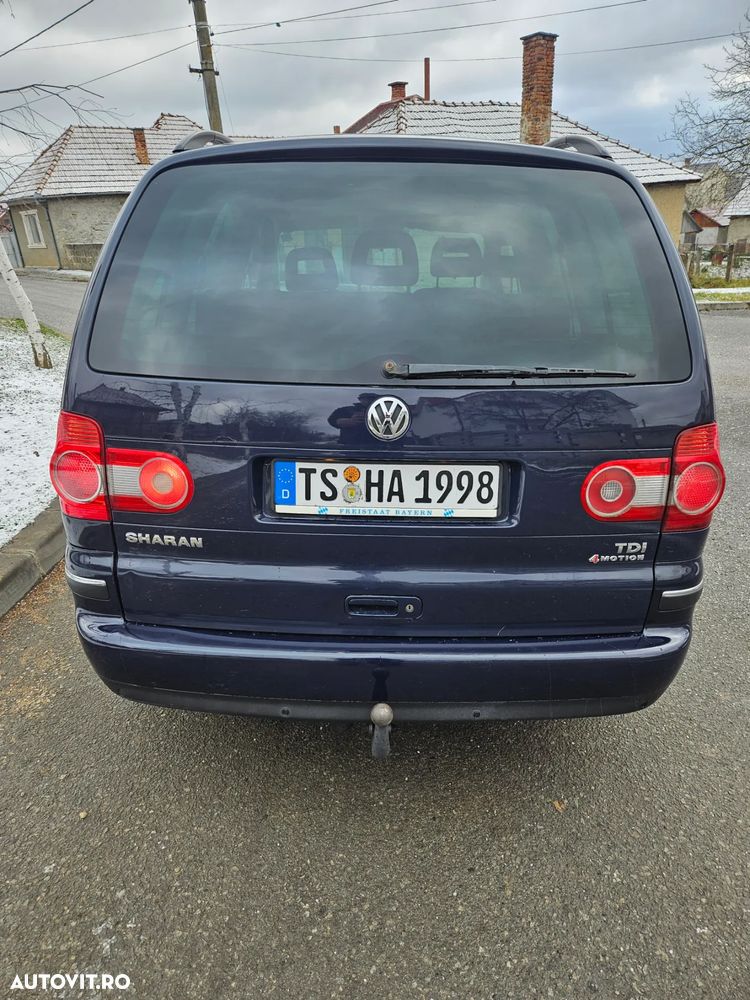Volkswagen Sharan 1.9 TDI 4Motion Exclusive Edition - 4
