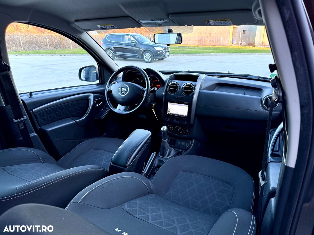 Dacia Duster 1.6 16V 105 4x2 Laureate - 9