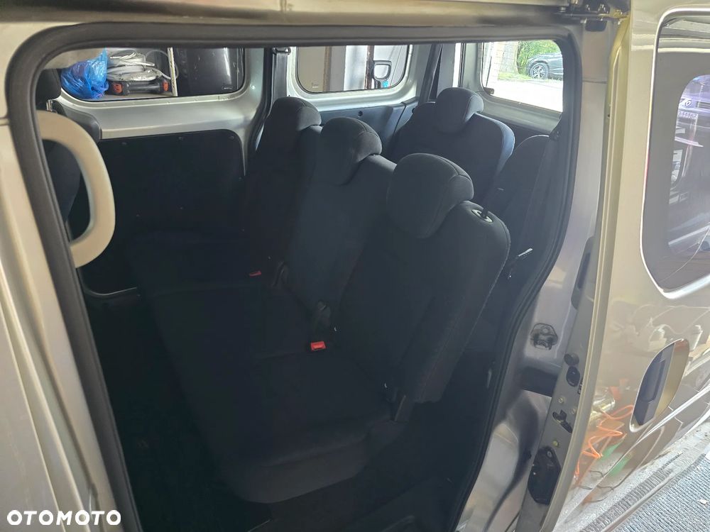 Nissan NV200 Combi Basic - 13