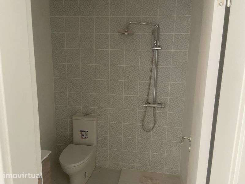 Moradia t1  +1 toda temodelada coimbra - Grande imagem: 5/12