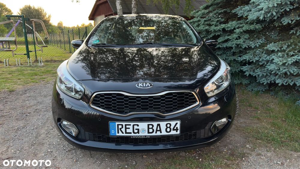 Kia Ceed - 22